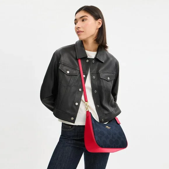 Teri Hobo Bag In Signature Canvas - Picture 3 of 3